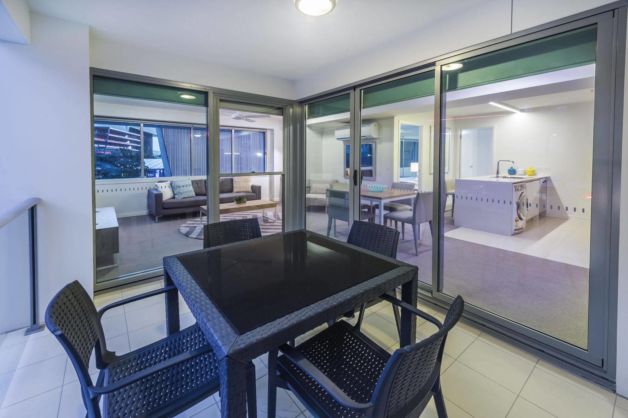 Link Portside Wharf Apartment Hotel Brisbane Exterior photo